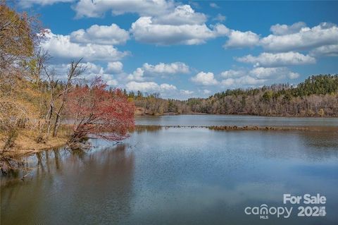 193, 199 Table Rock Trace NW 129, 130 Valdese NC 28690