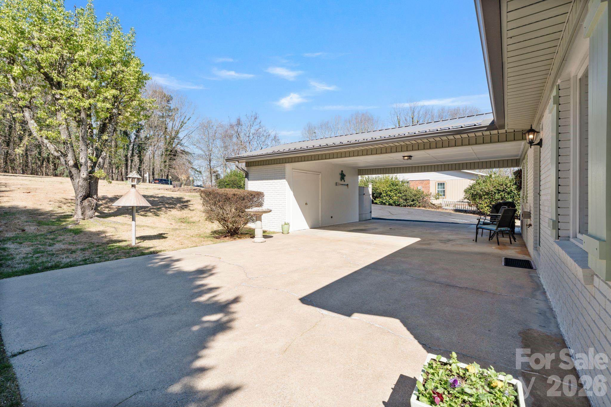 Knolls Point - Residential