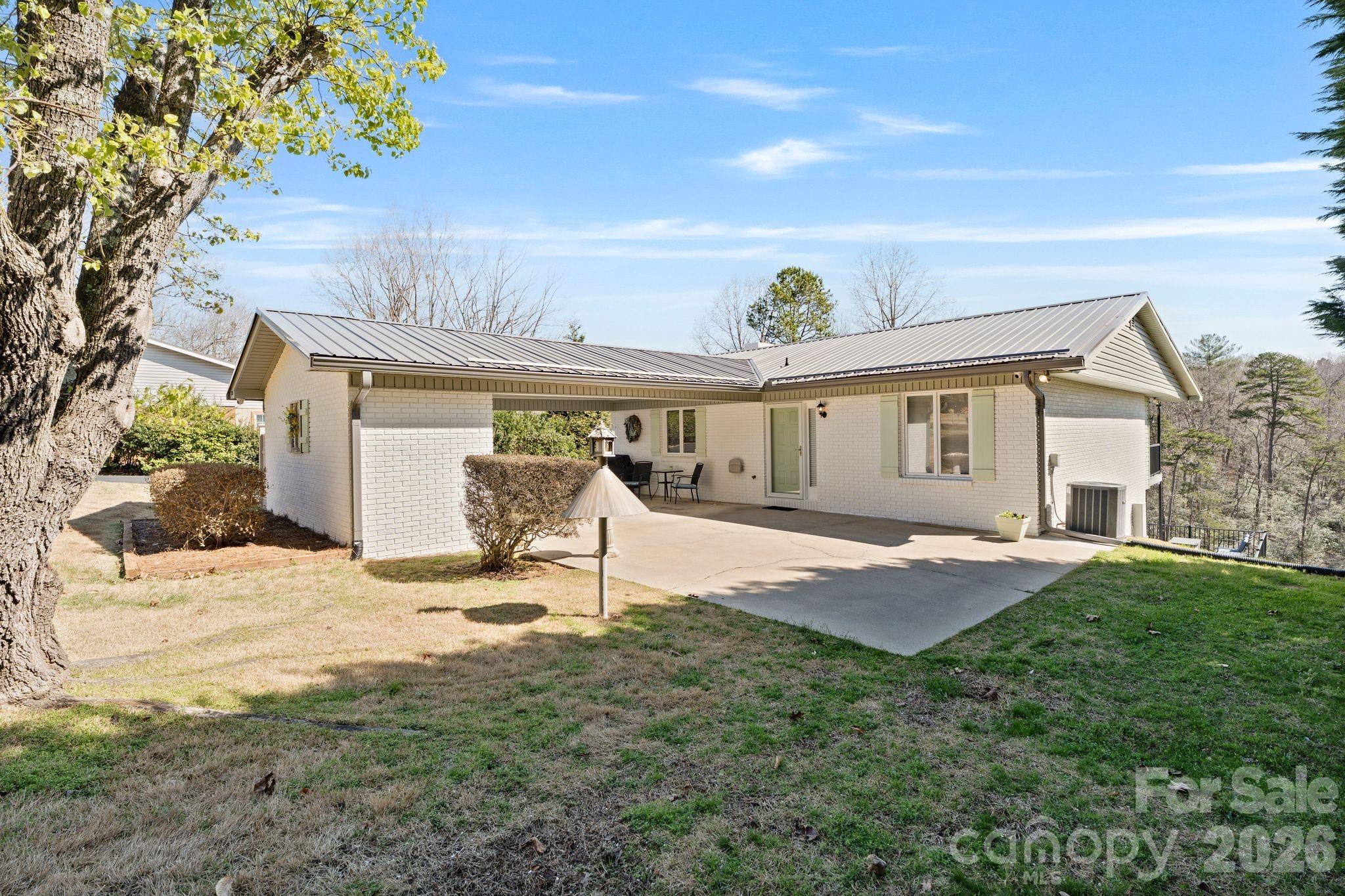 Knolls Point - Residential