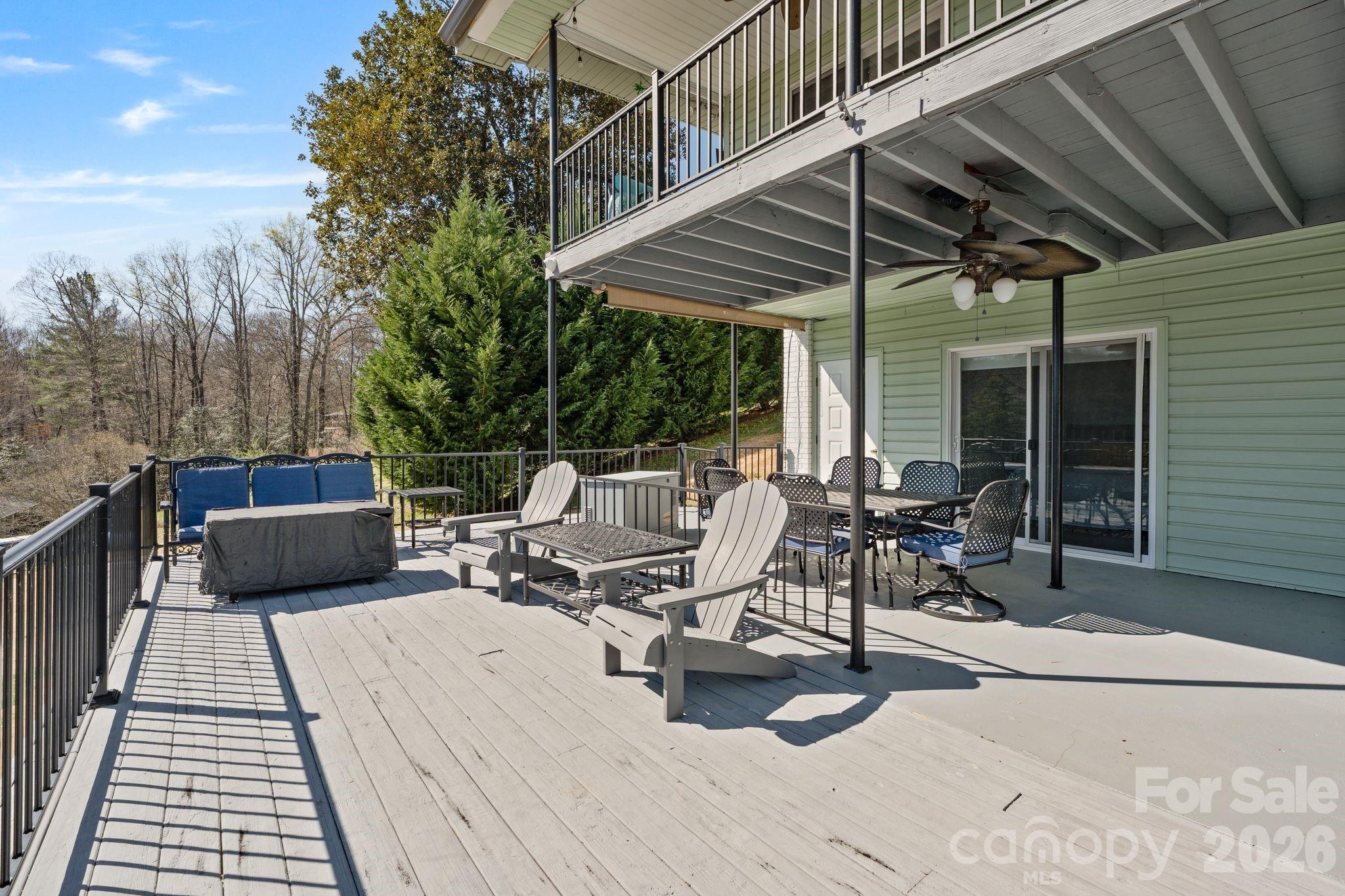 Knolls Point - Residential