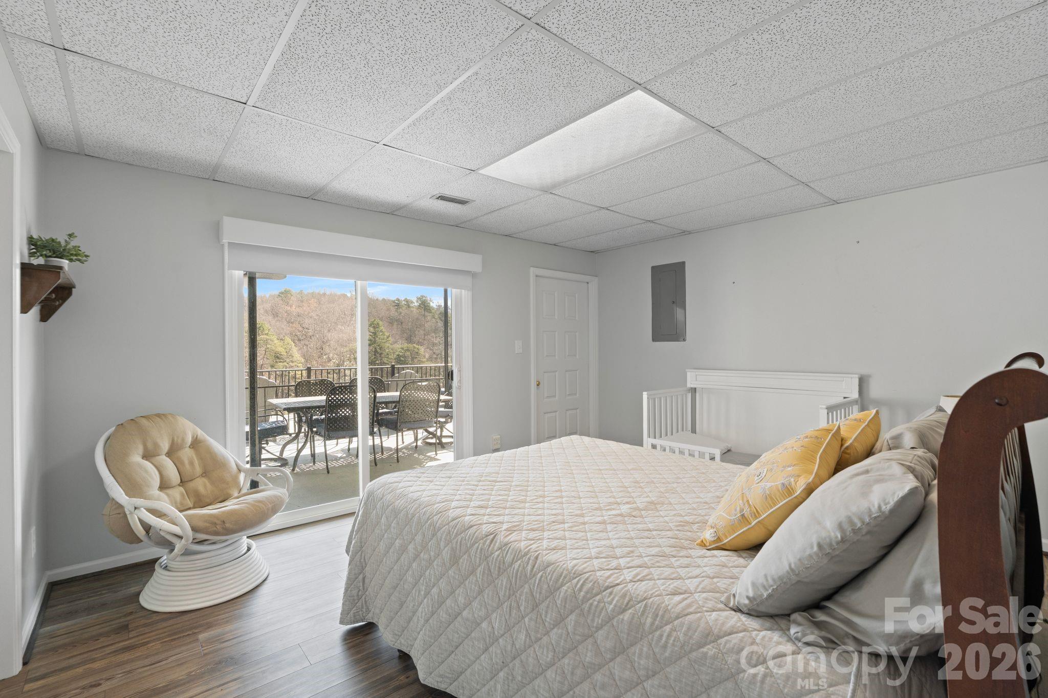 Knolls Point - Residential