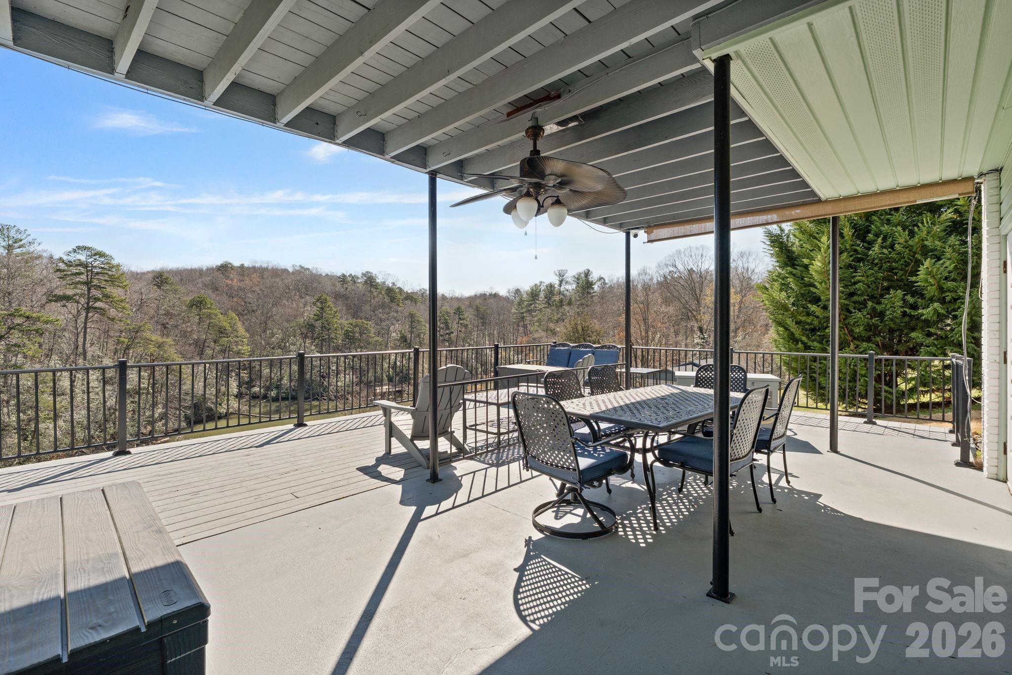 Knolls Point - Residential