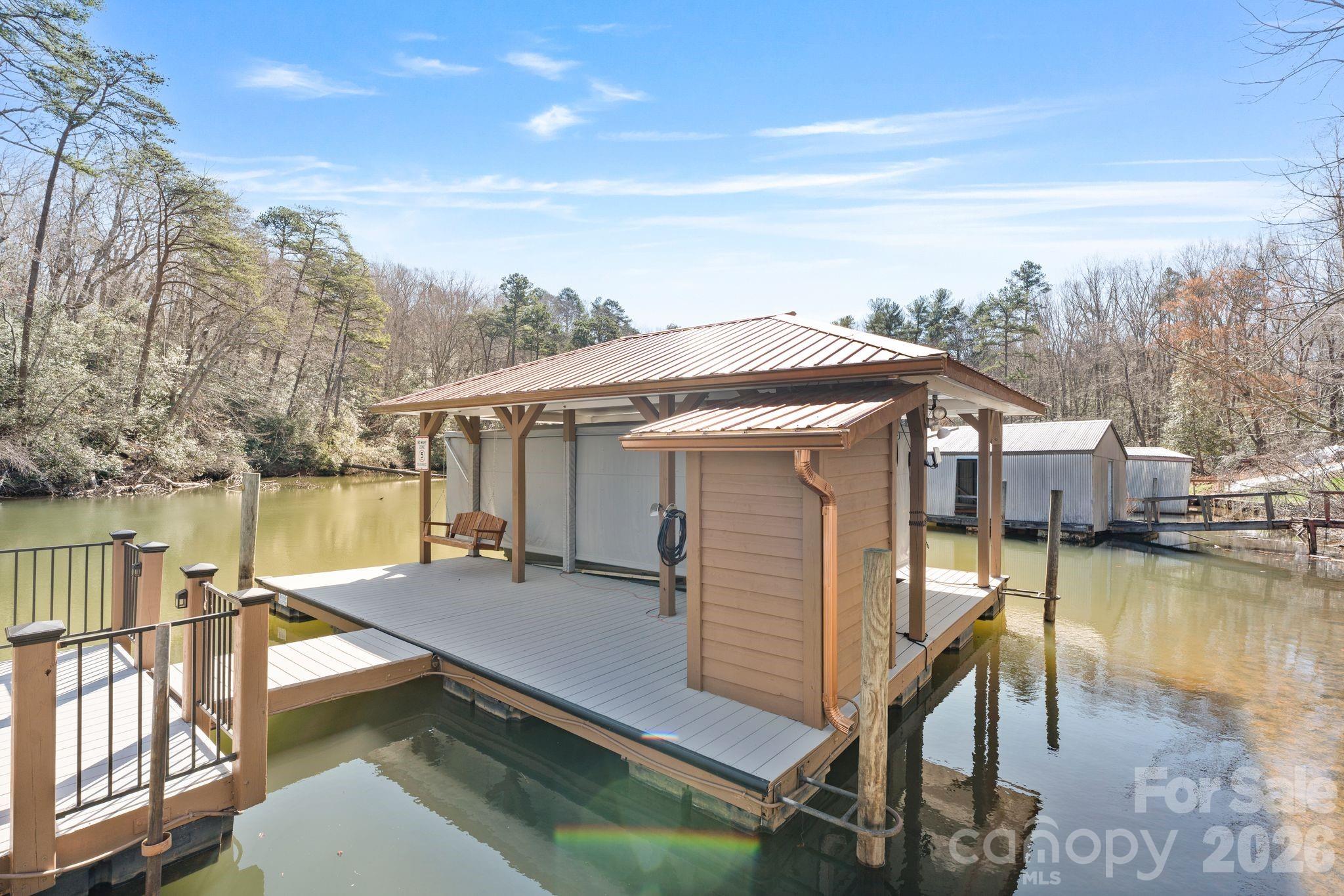 Knolls Point - Residential