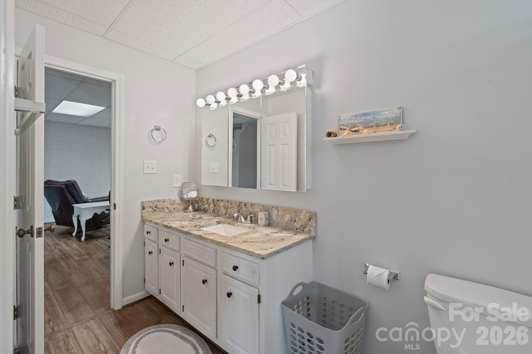 Knolls Point - Residential