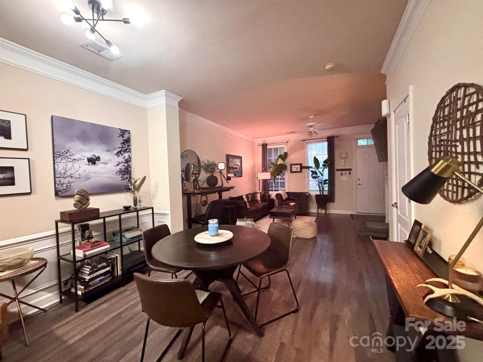 9832 Longstone Lane