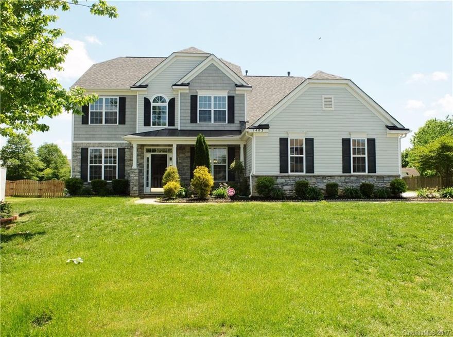 Beautiful MOVE IN ready 5BR, 2.5 bath w/bonus room. One of the larger homes in community. Wonderful natural light and a spacious floorplan.Trey ceilings in DR & MBR.Large Master bedroom has a sitting area w/fireplace! All secondary bedrooms are large. Recently painted, new carpet in bedrooms and a Open floorplan, large kitchen with granite and backsplash, Sunroom, 3 car garage and a new roof! Great walking community with neighborhood pool!