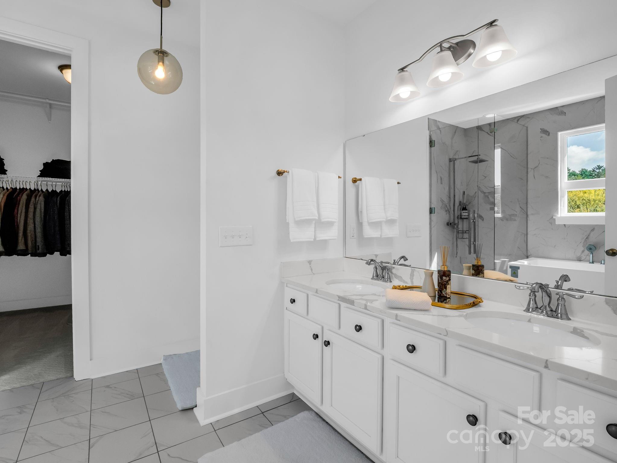 Drakes Meadow - Residential