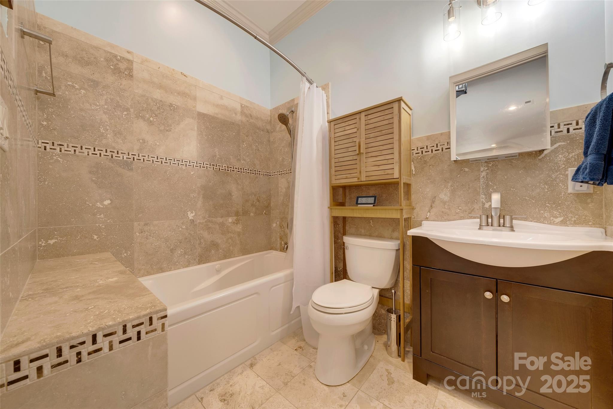 Crest Mountain - Residential