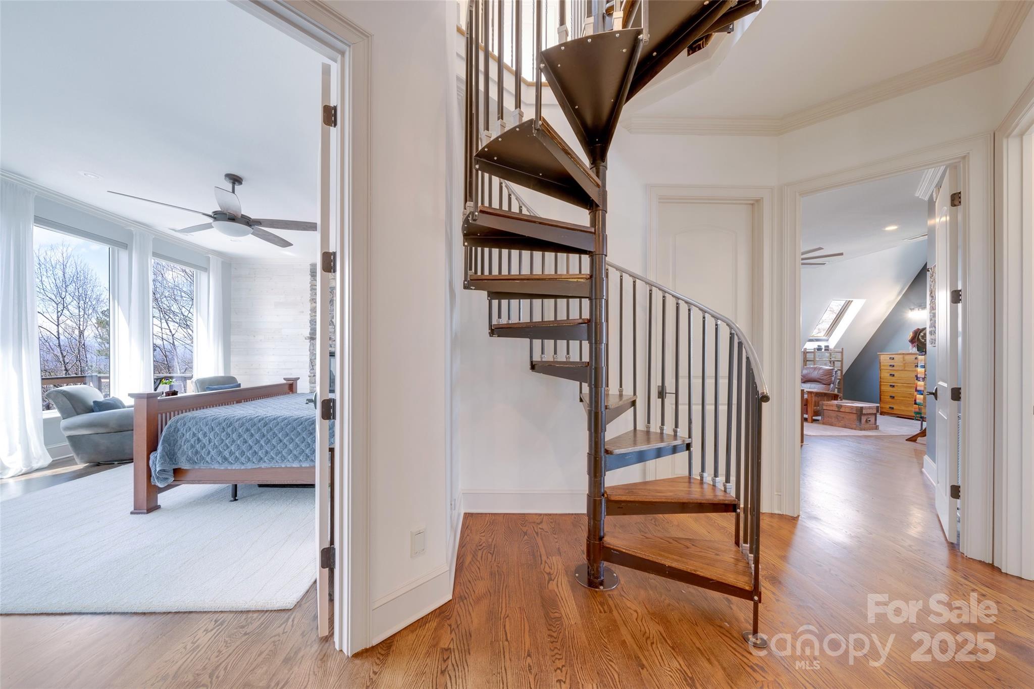 Crest Mountain - Residential