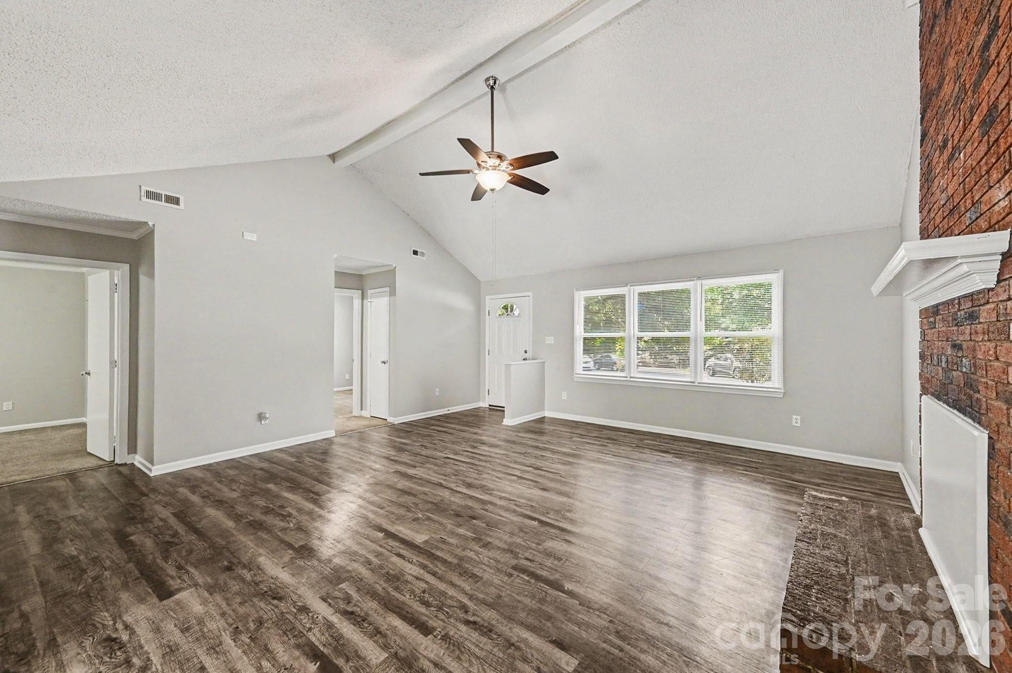 6804 Streamside Drive