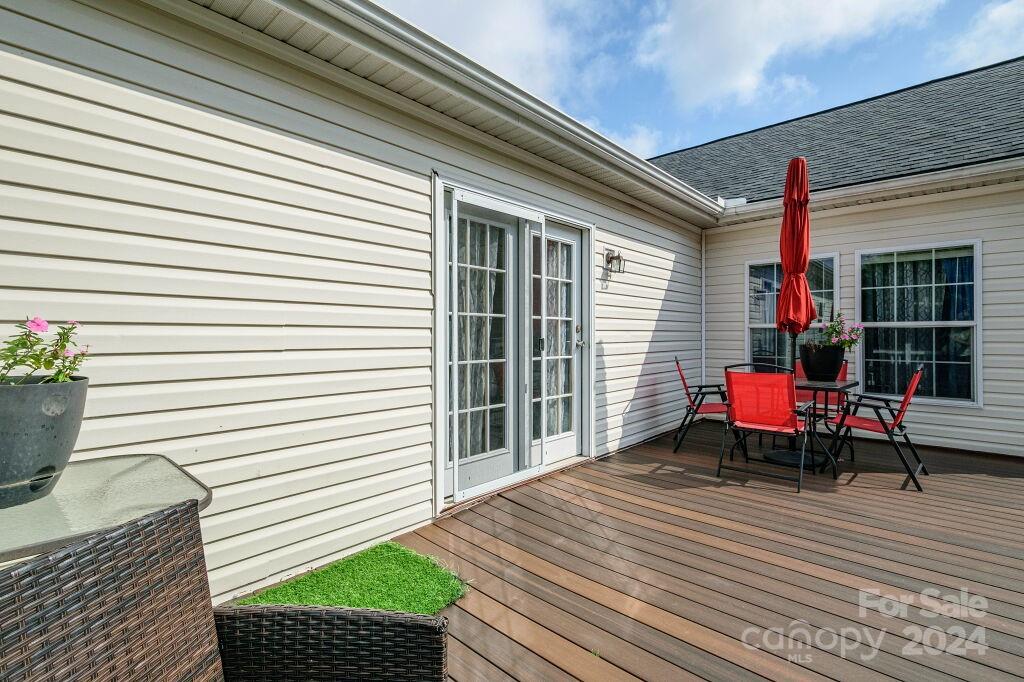 Lone Laurel - Residential