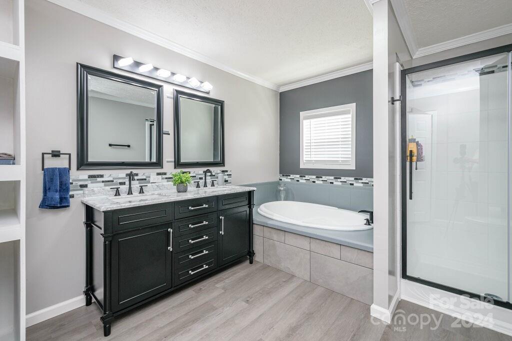 Lone Laurel - Residential