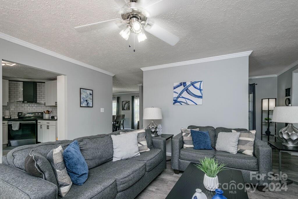 Lone Laurel - Residential