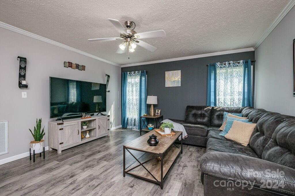 Lone Laurel - Residential