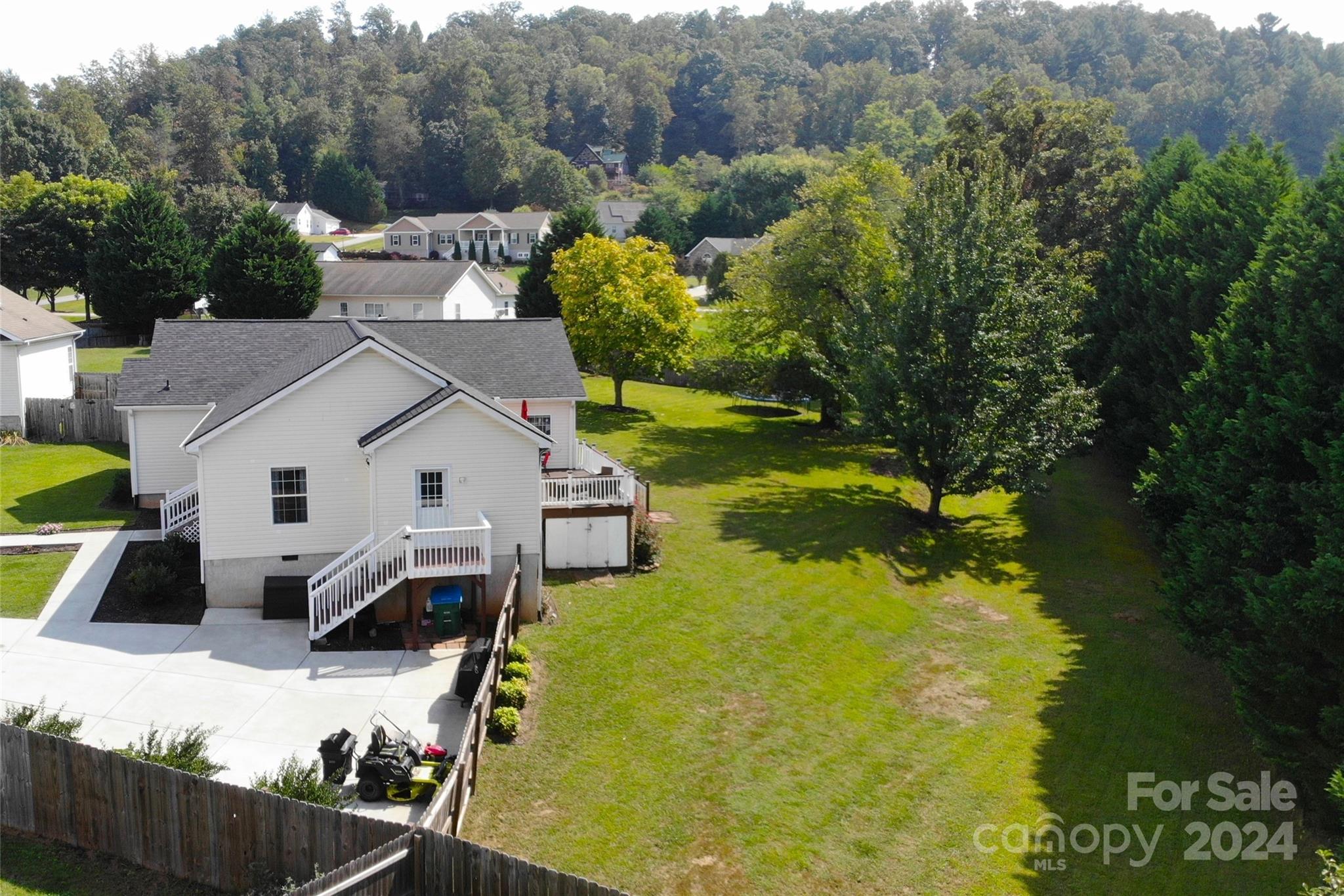 Lone Laurel - Residential