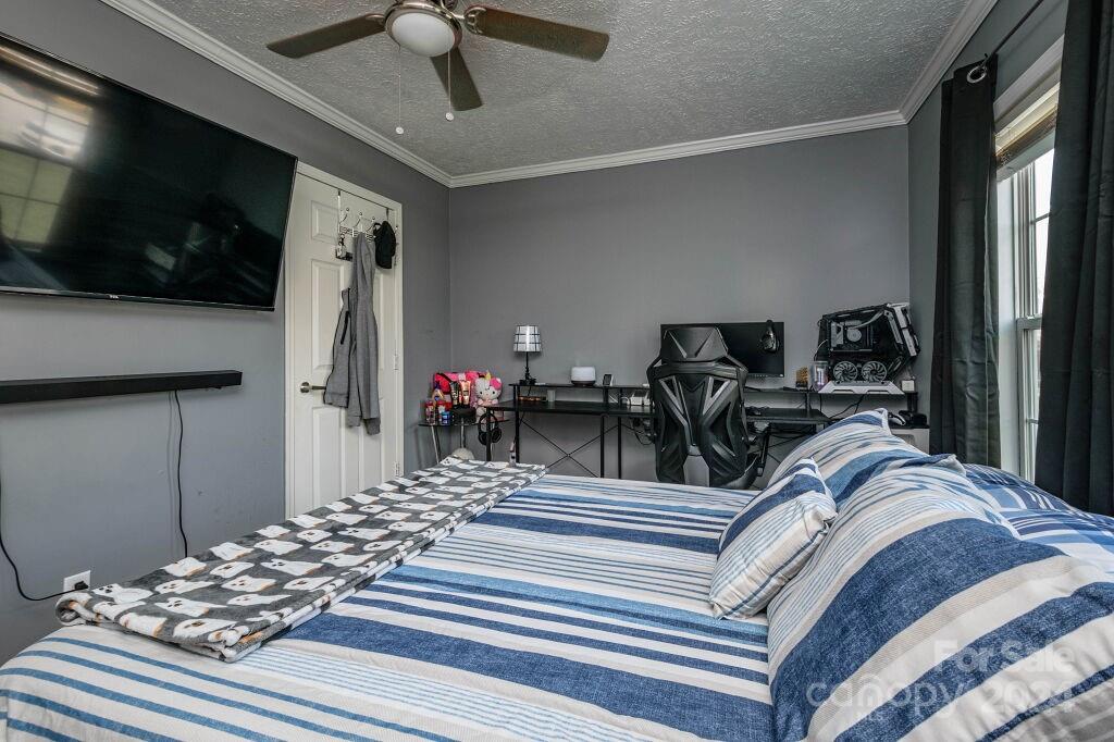 Lone Laurel - Residential