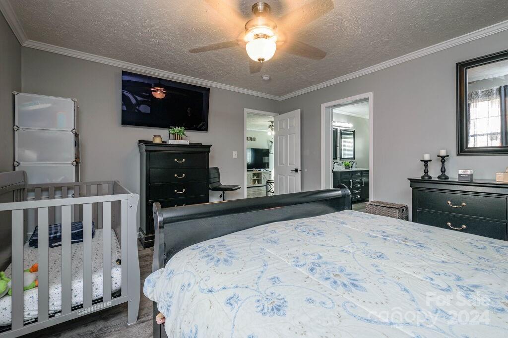 Lone Laurel - Residential