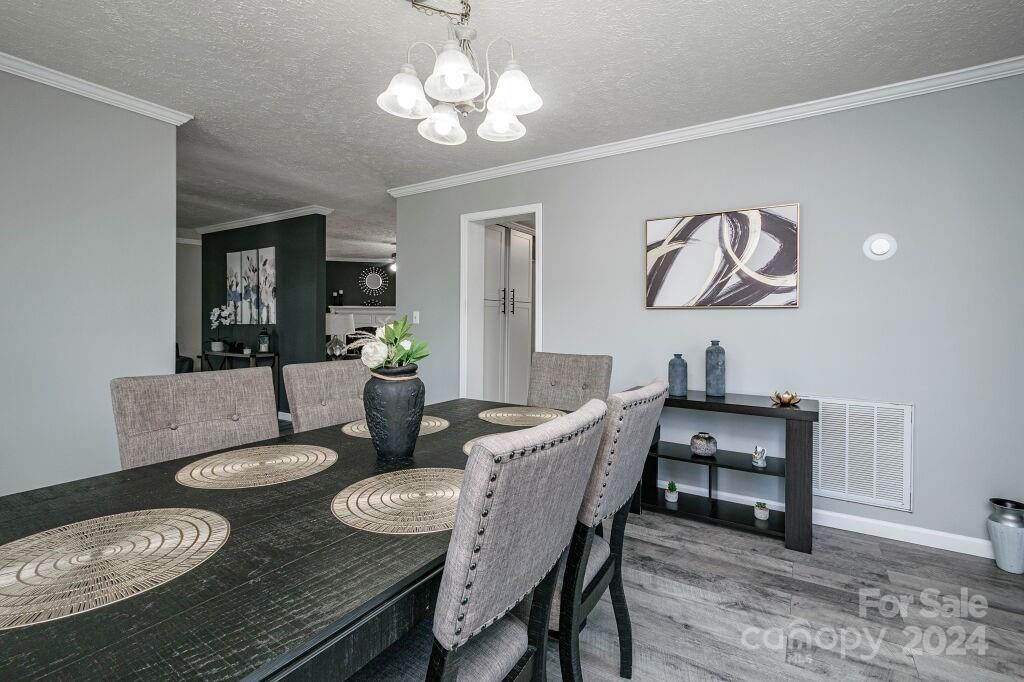 Lone Laurel - Residential