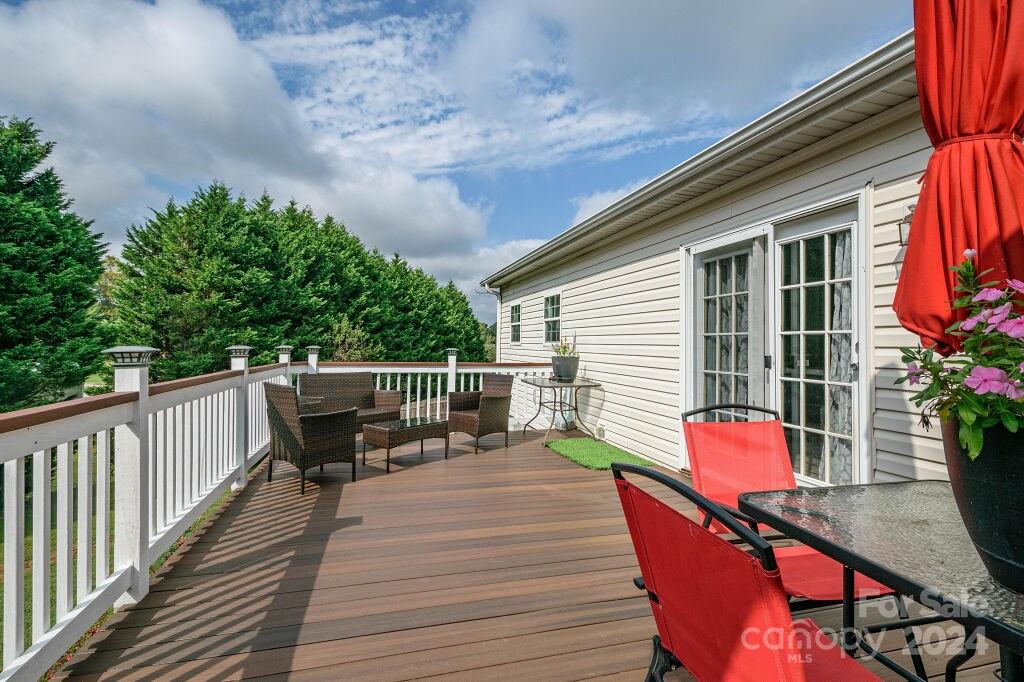 Lone Laurel - Residential