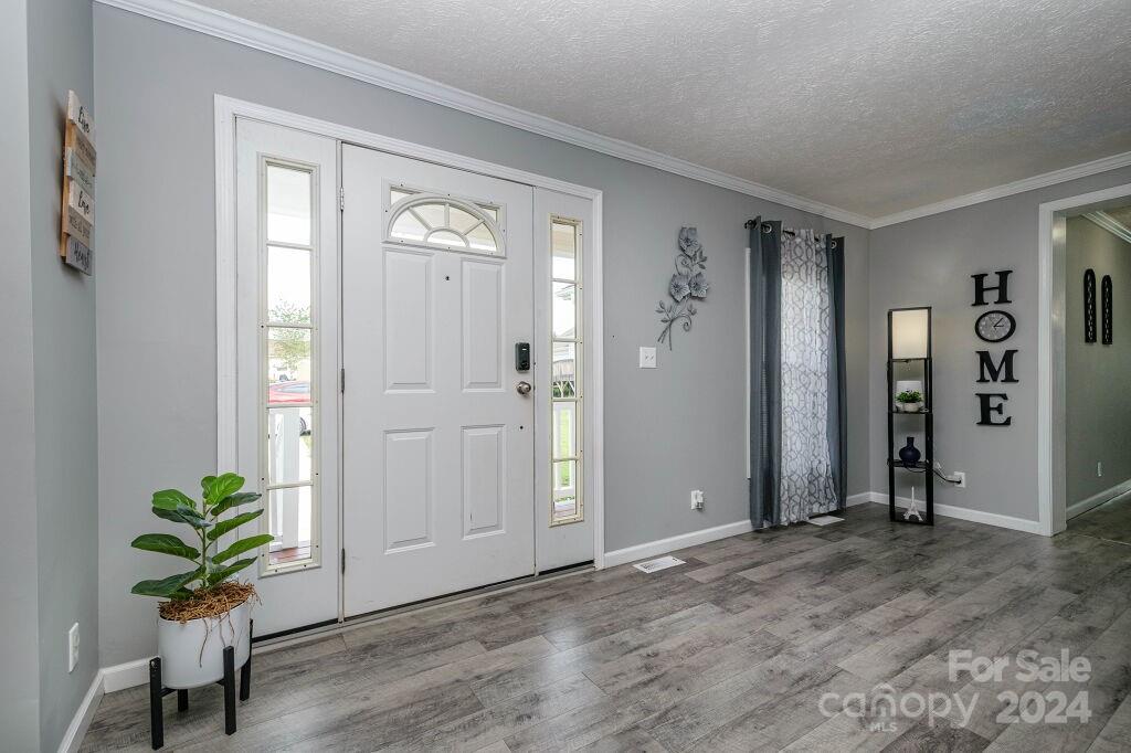 Lone Laurel - Residential