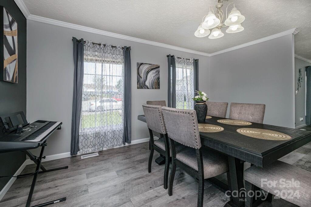 Lone Laurel - Residential