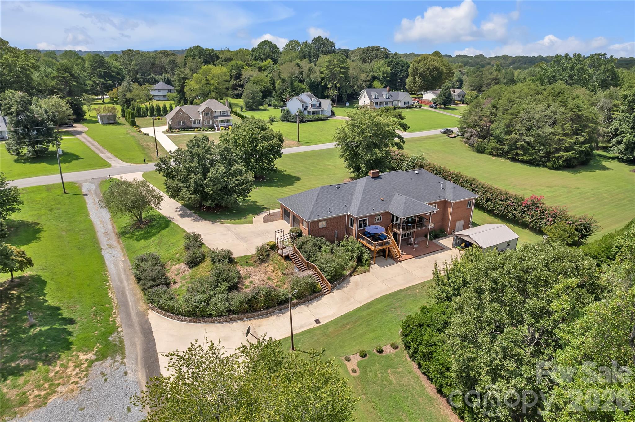 2207 Peninsula Avenue