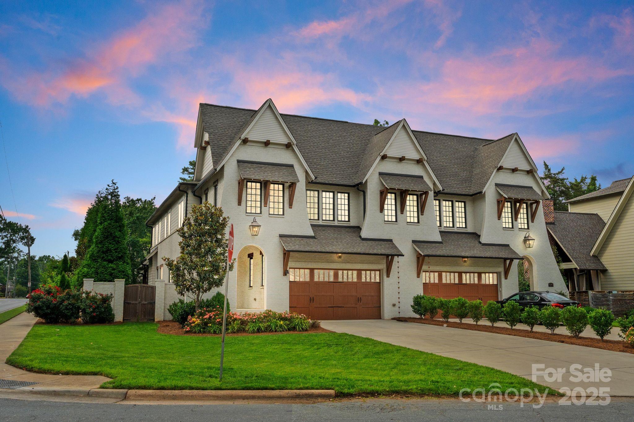 Charlotte, North Carolina 28270, United States, 5 Bedrooms Bedrooms, ,4 BathroomsBathrooms,Residential,Active,151109