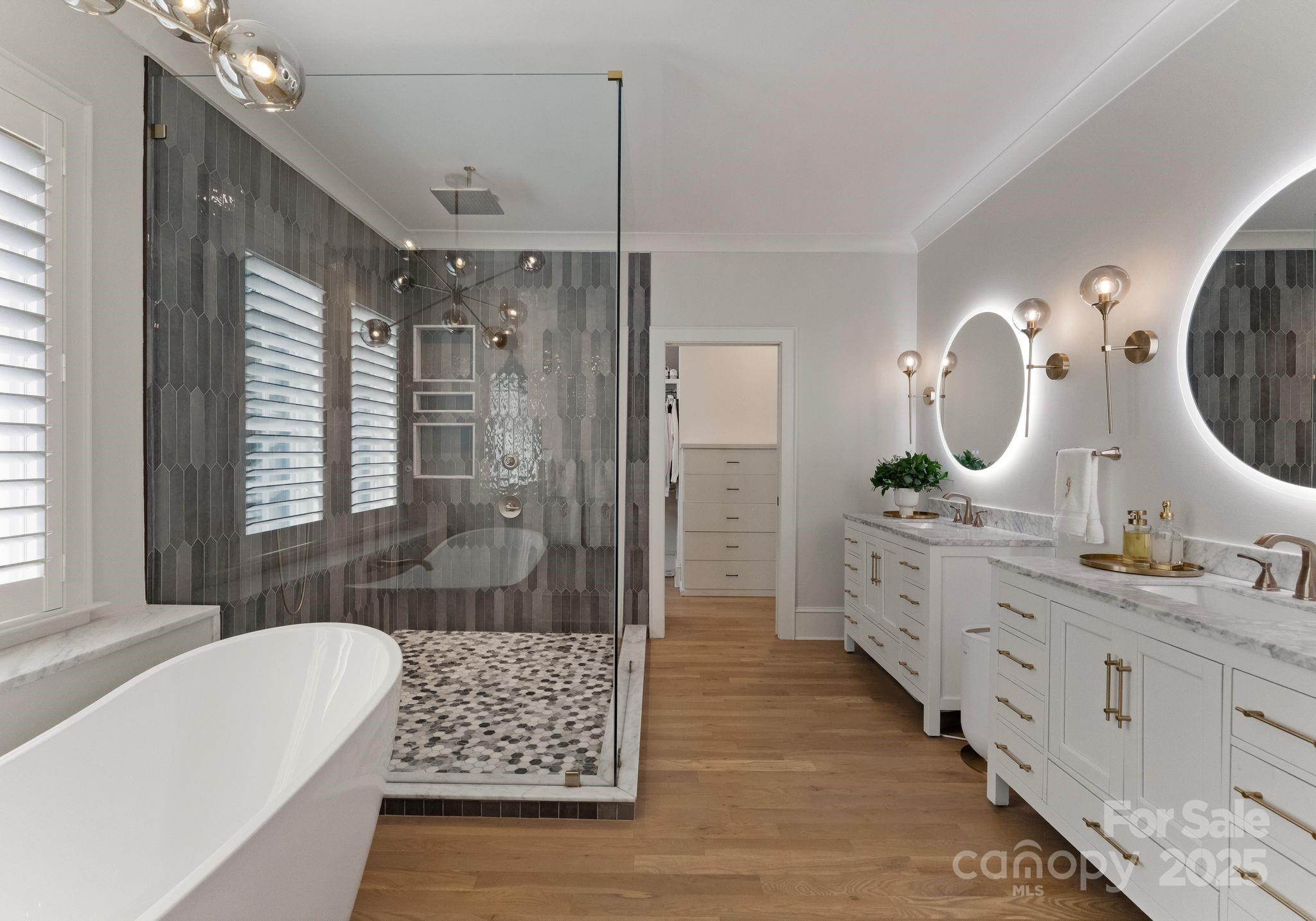 Charlotte, North Carolina 28270, United States, 5 Bedrooms Bedrooms, ,4 BathroomsBathrooms,Residential,Active,151109