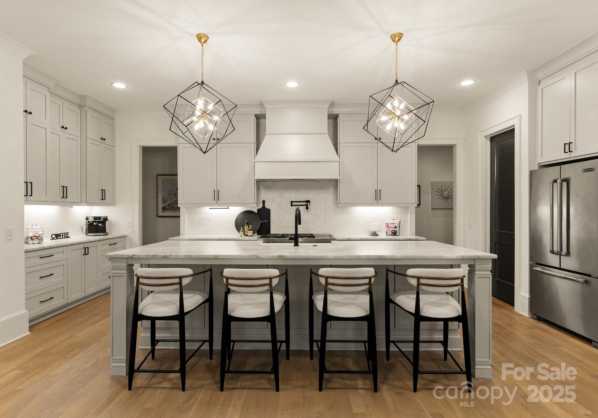 Charlotte, North Carolina 28270, United States, 5 Bedrooms Bedrooms, ,4 BathroomsBathrooms,Residential,Active,151109