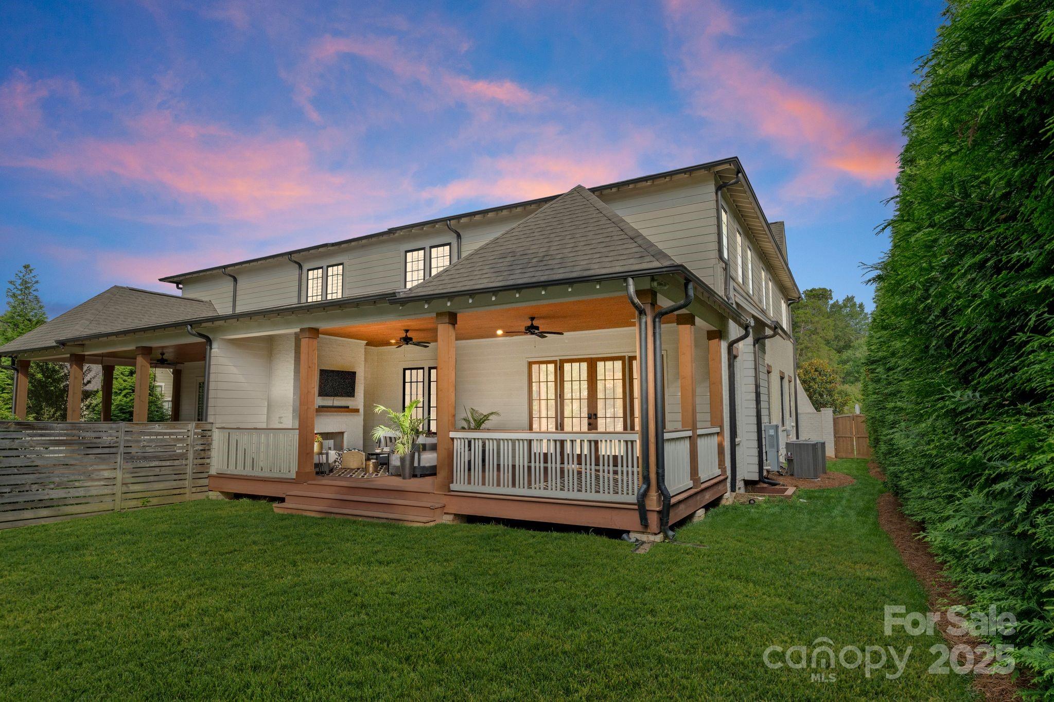 Charlotte, North Carolina 28270, United States, 5 Bedrooms Bedrooms, ,4 BathroomsBathrooms,Residential,Active,151109