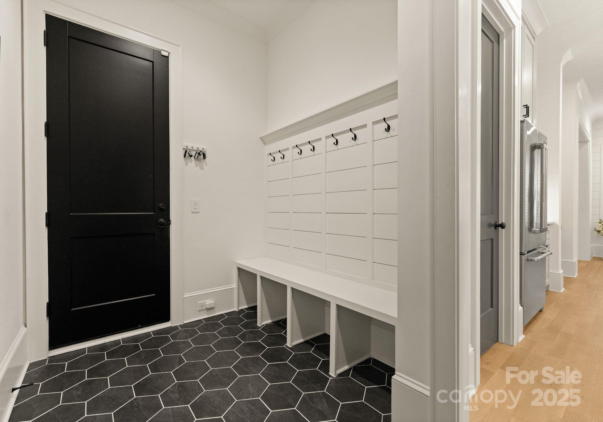 Charlotte, North Carolina 28270, United States, 5 Bedrooms Bedrooms, ,4 BathroomsBathrooms,Residential,Active,151109