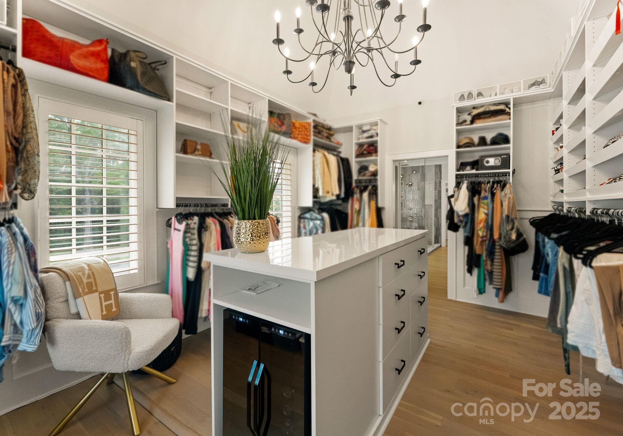 Charlotte, North Carolina 28270, United States, 5 Bedrooms Bedrooms, ,4 BathroomsBathrooms,Residential,Active,151109