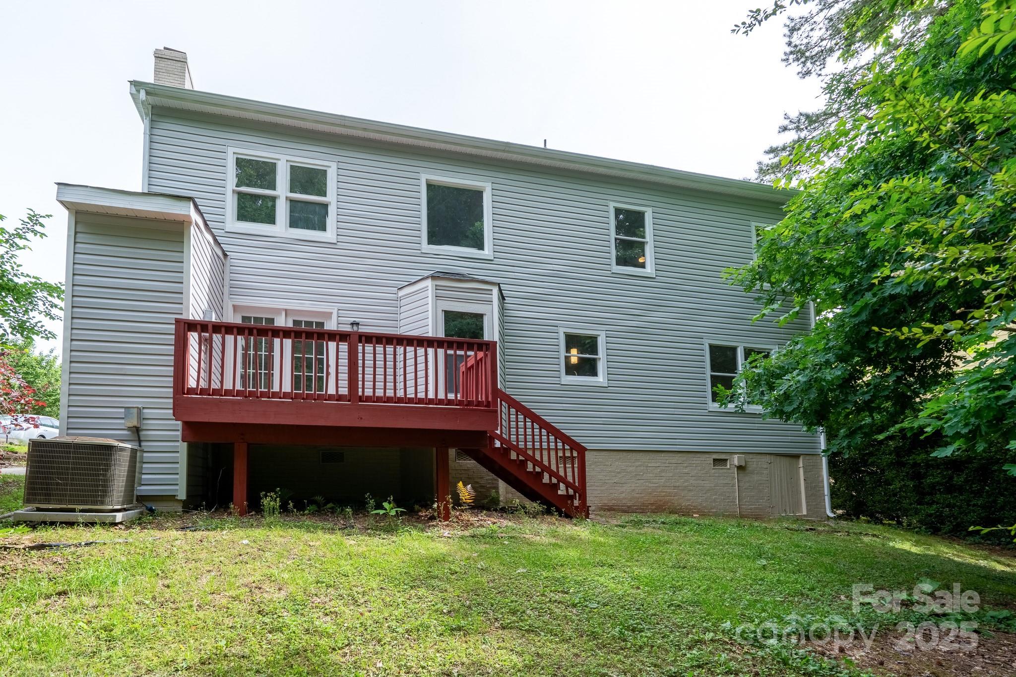 1013 Doby Springs Drive