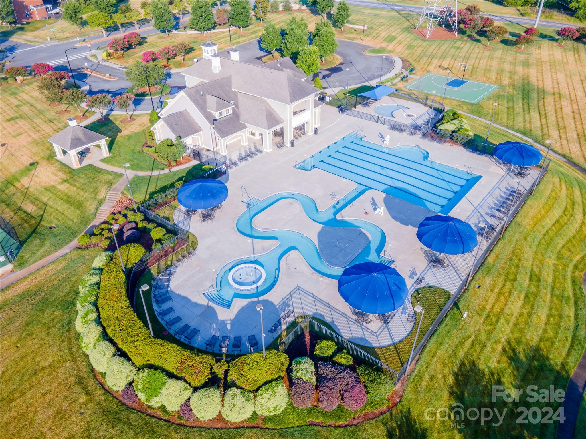 Winding Walk - Residential