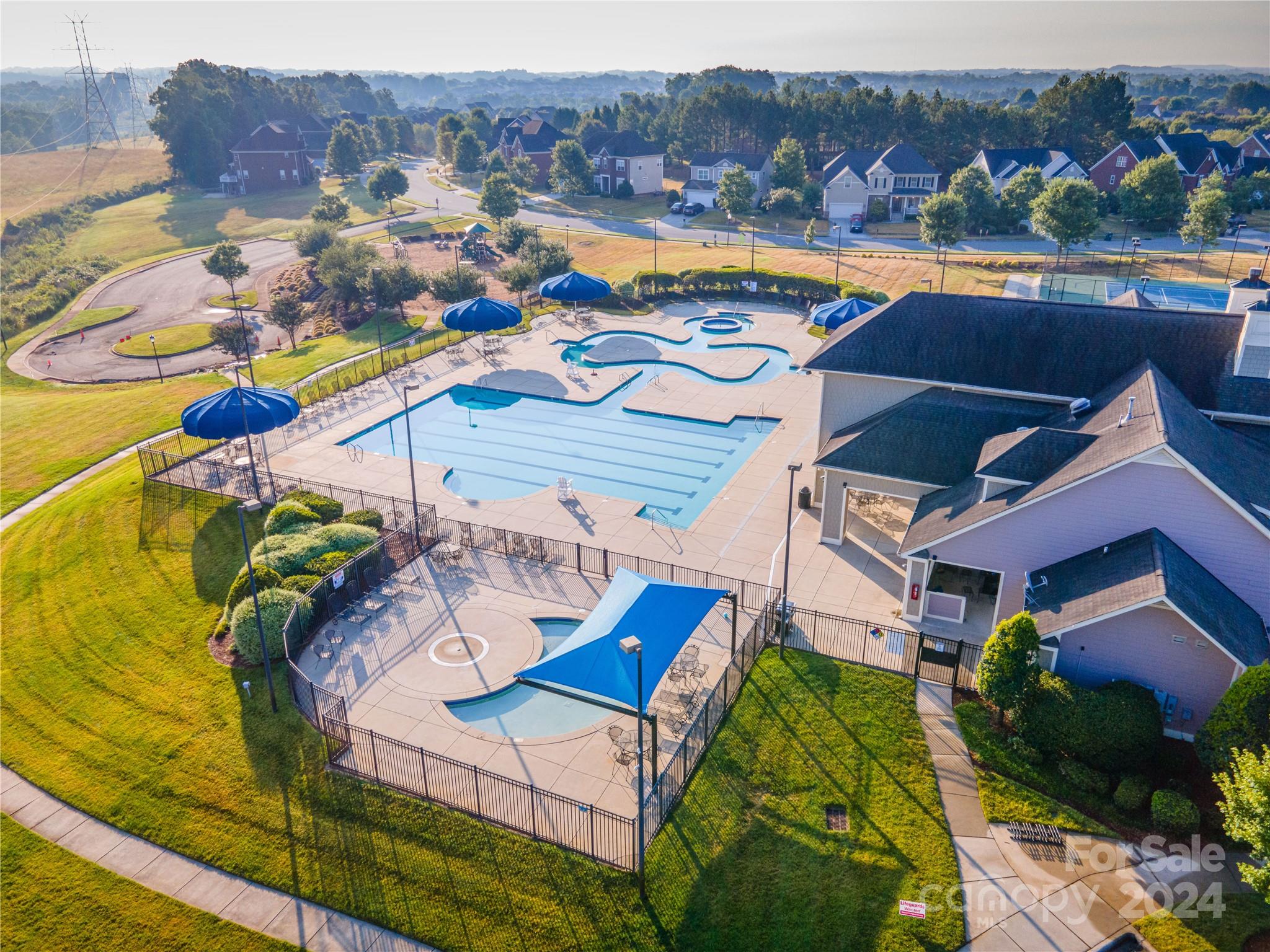 Winding Walk - Residential