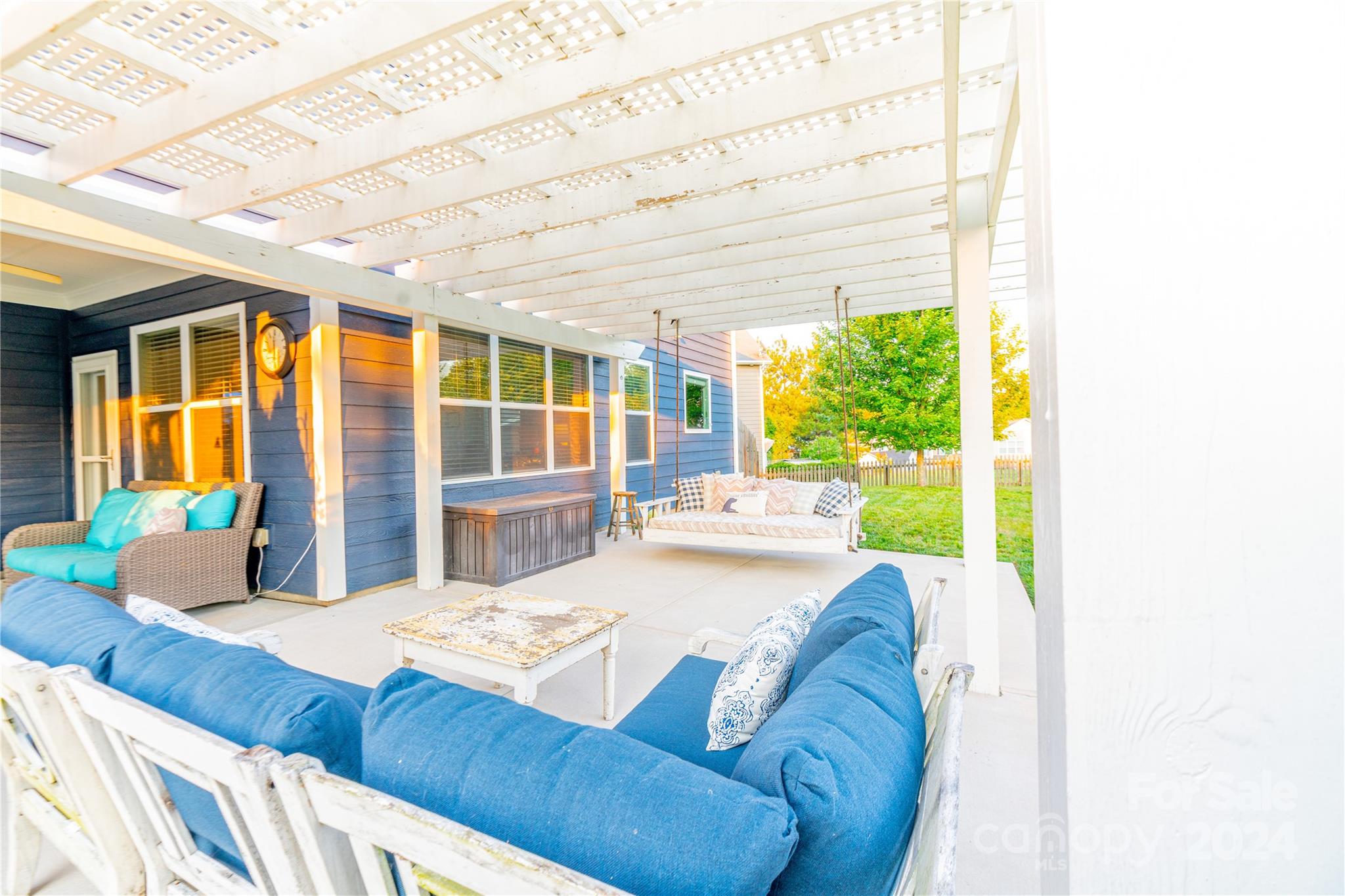 Winding Walk - Residential