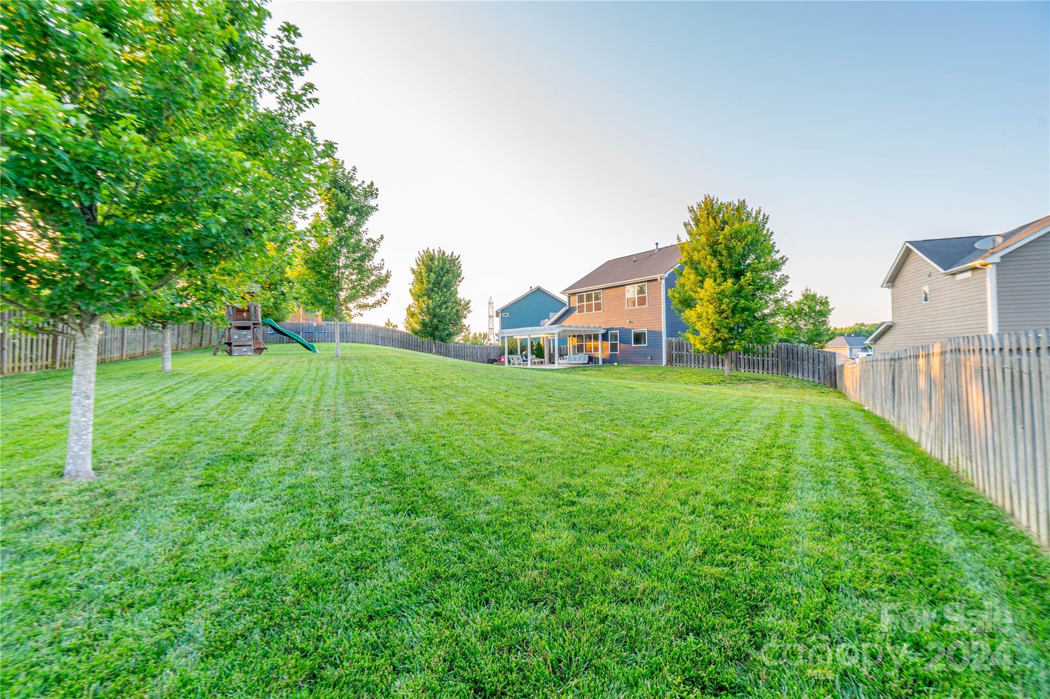 Winding Walk - Residential