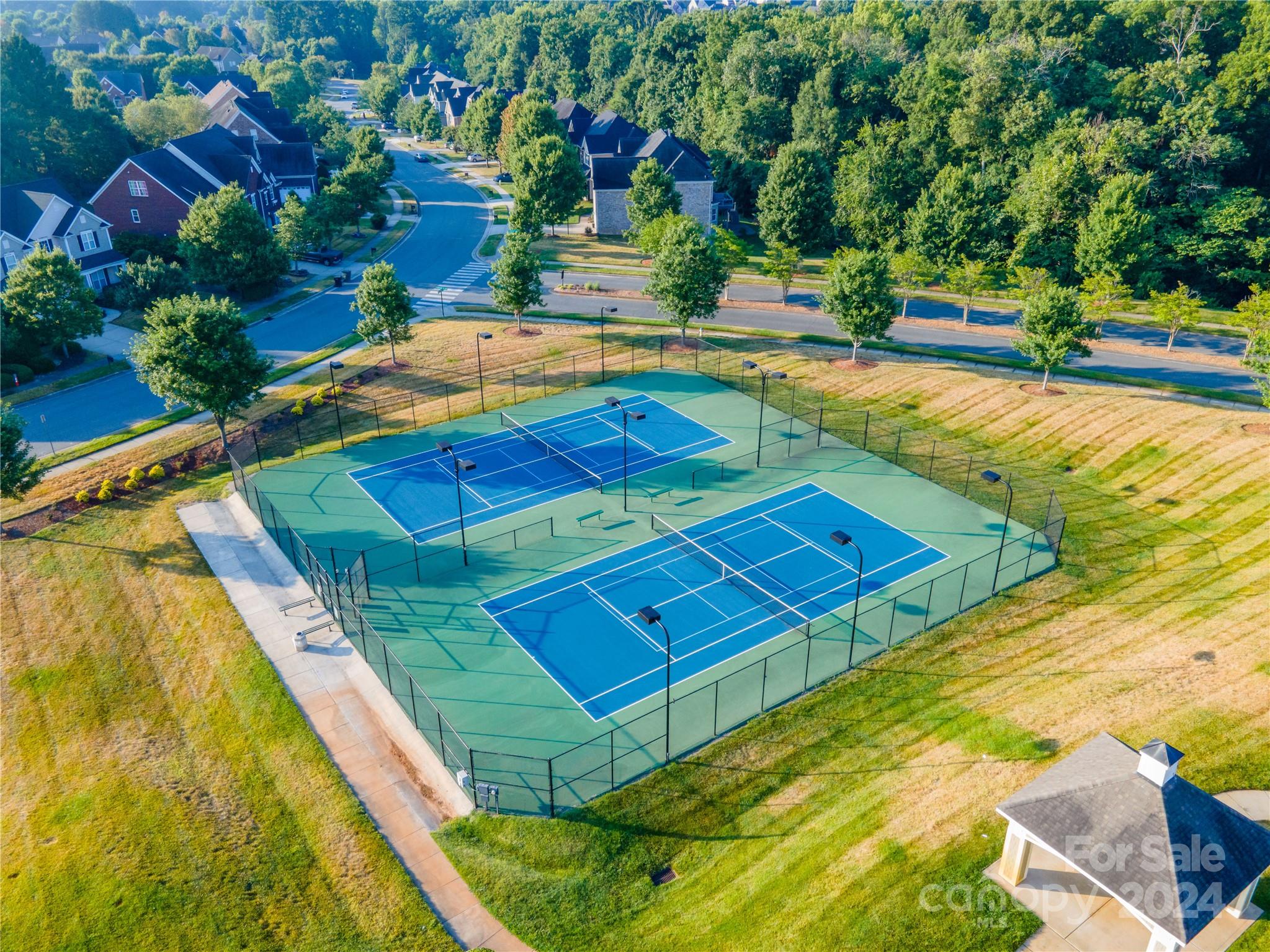 Winding Walk - Residential