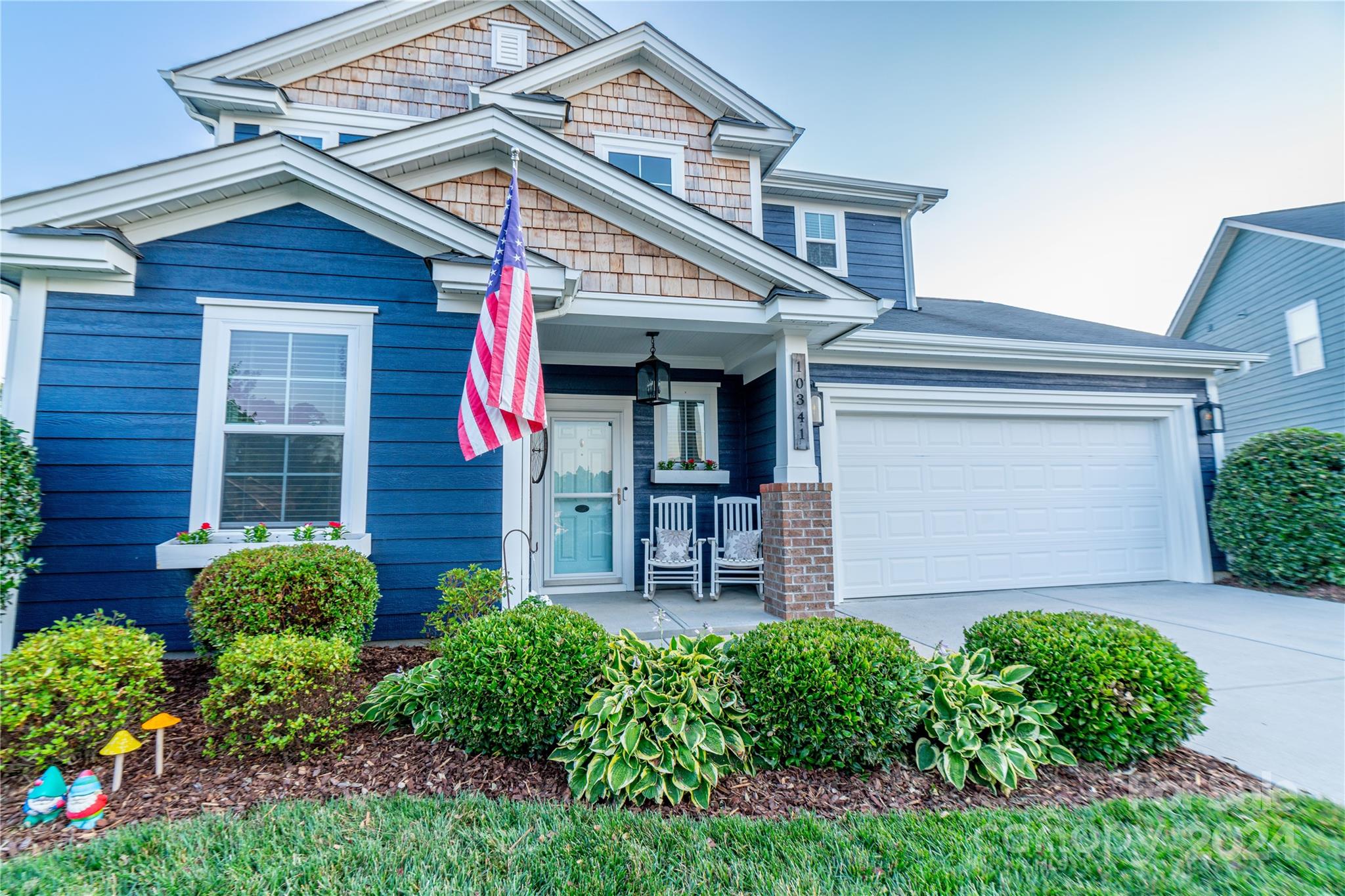 Winding Walk - Residential