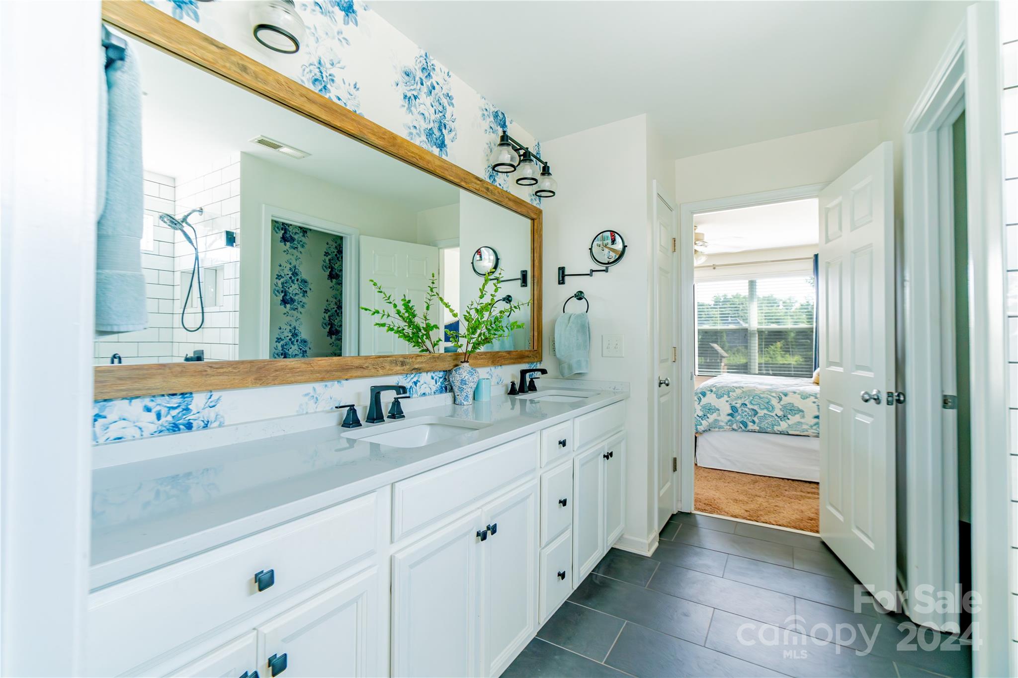 Winding Walk - Residential