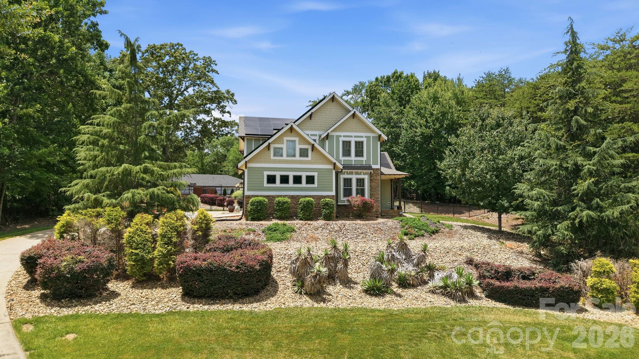 1104 Sawtooth Oak Lane
