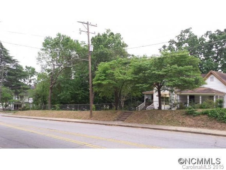 1.75 acre tract very close to intersection of HWY 11 & 176. 285 Feet of Road frontage - access from 2 streets! Great visibility ~ great for a small business ~ old house, barn, & storage bldg. on the property. Property being sold AS-IS. Tenants are on month to month with the understanding that 30 days notice to vacate will be issued. EZ to See. Call Agent with questions.
