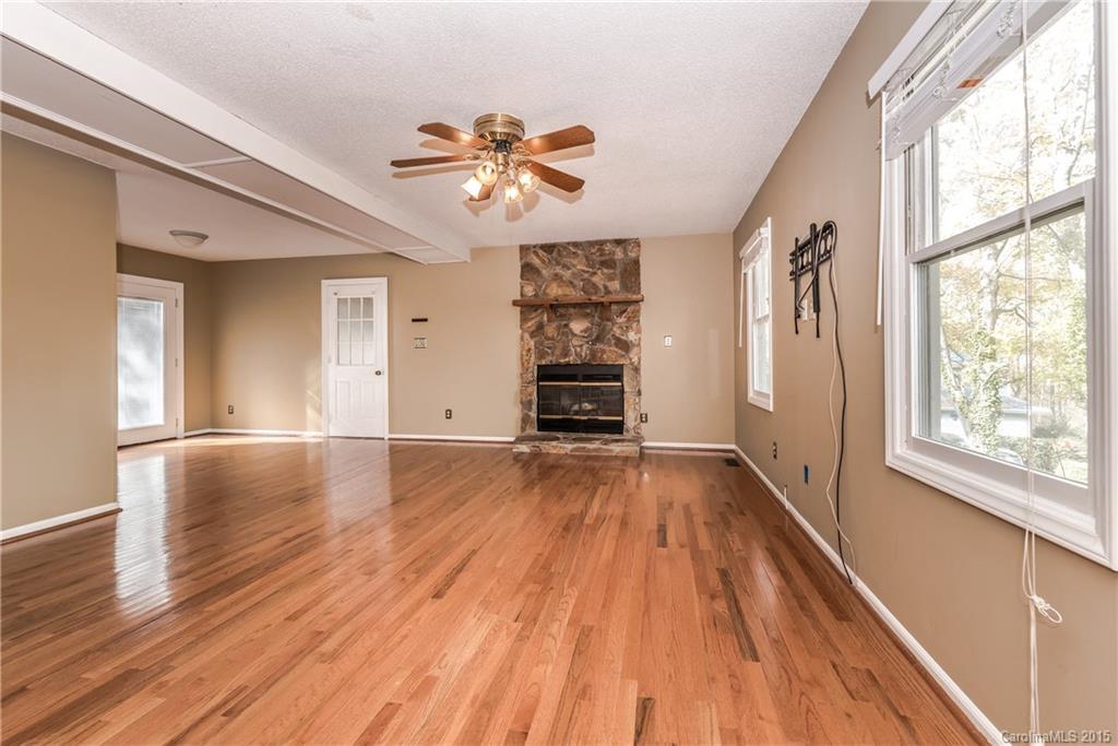 Tega Cay - Residential