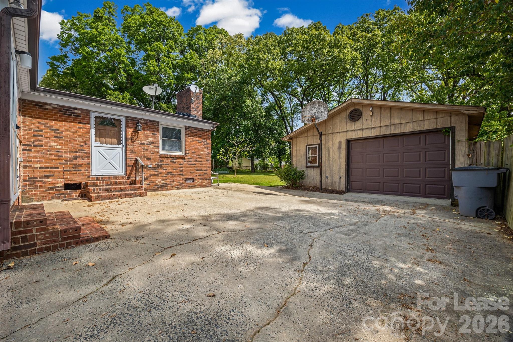 East Sharon Park - Residential Lease