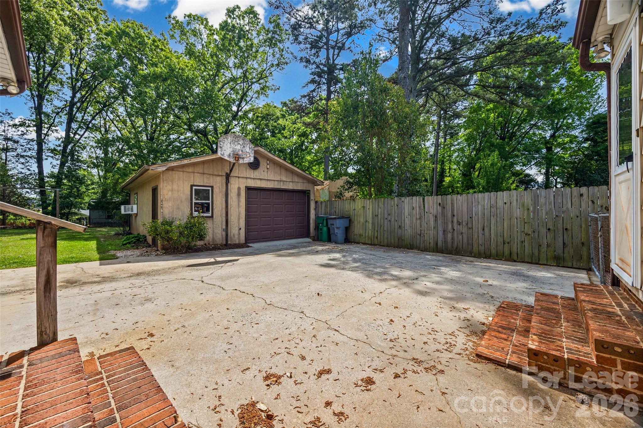 East Sharon Park - Residential Lease