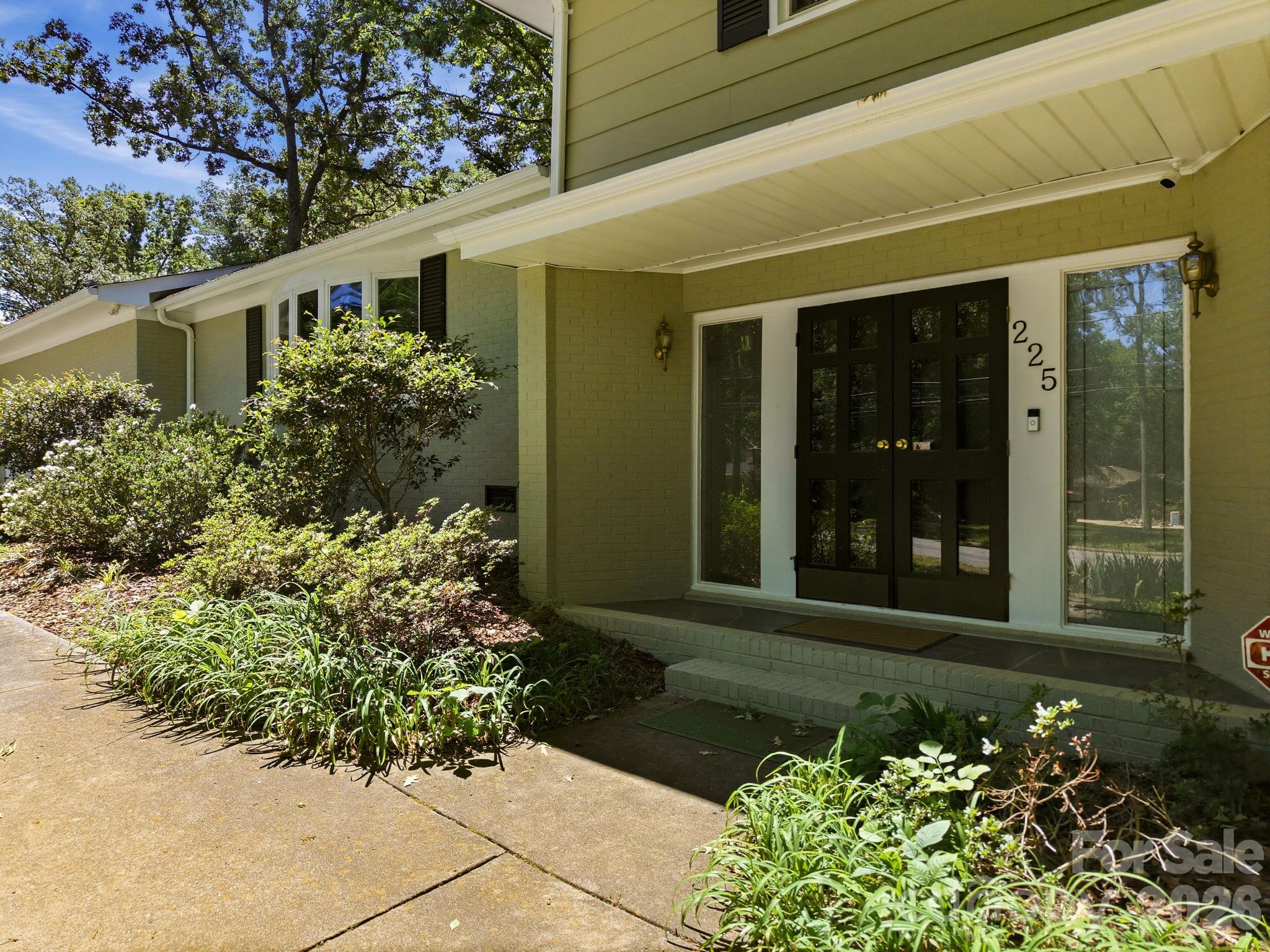 225 Stonewall Road