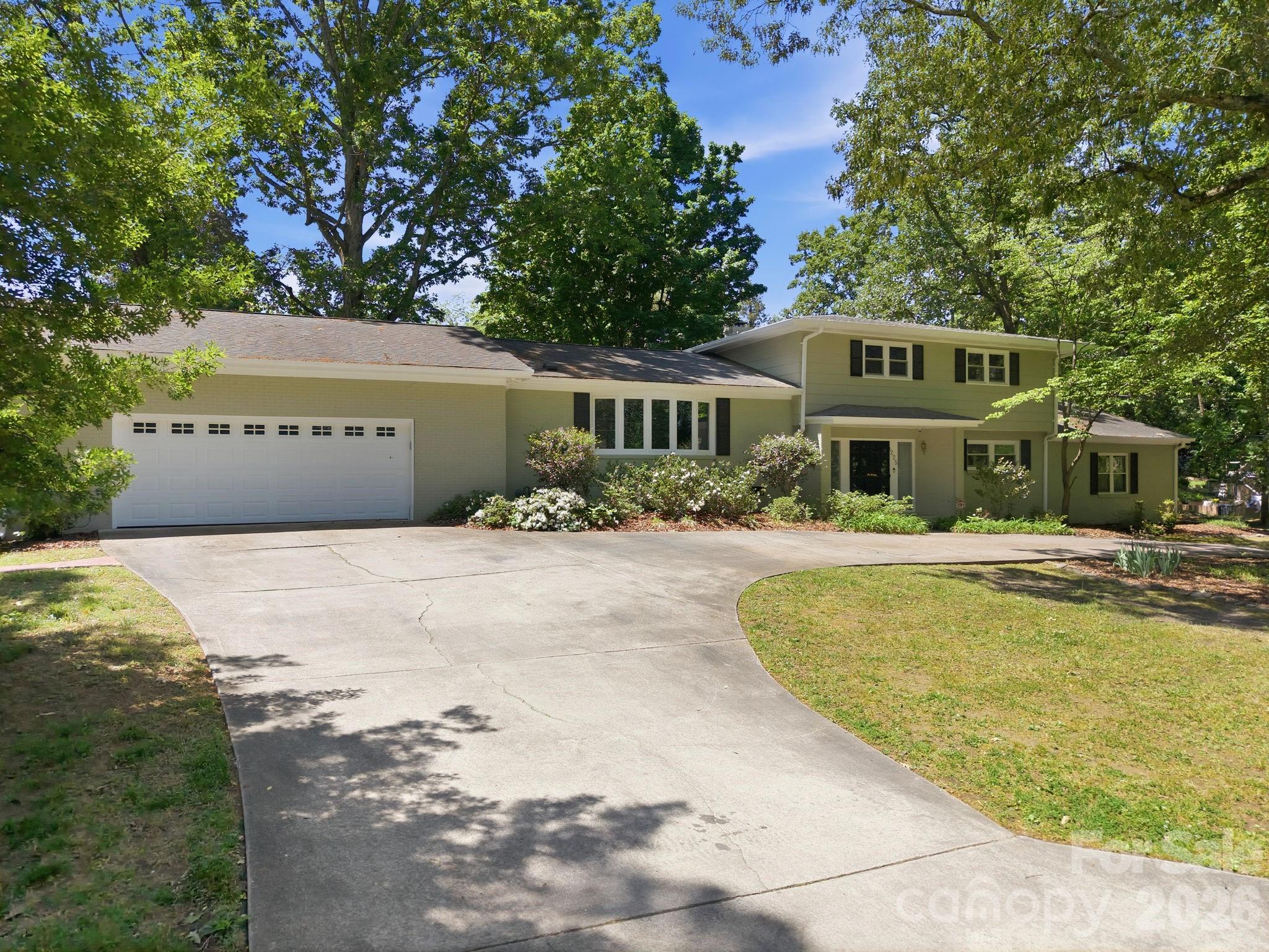 Country Club - Residential