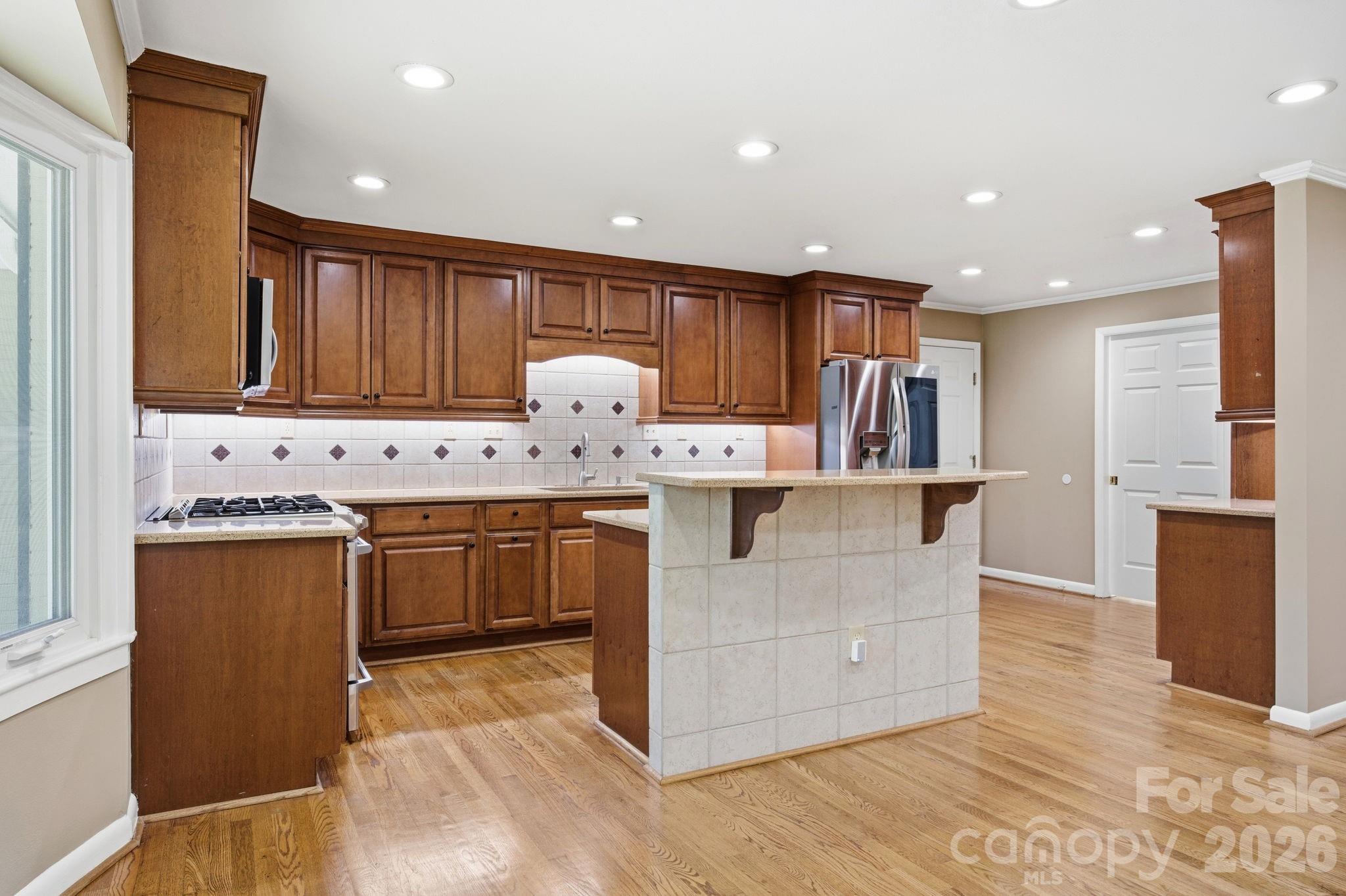 Country Club - Residential