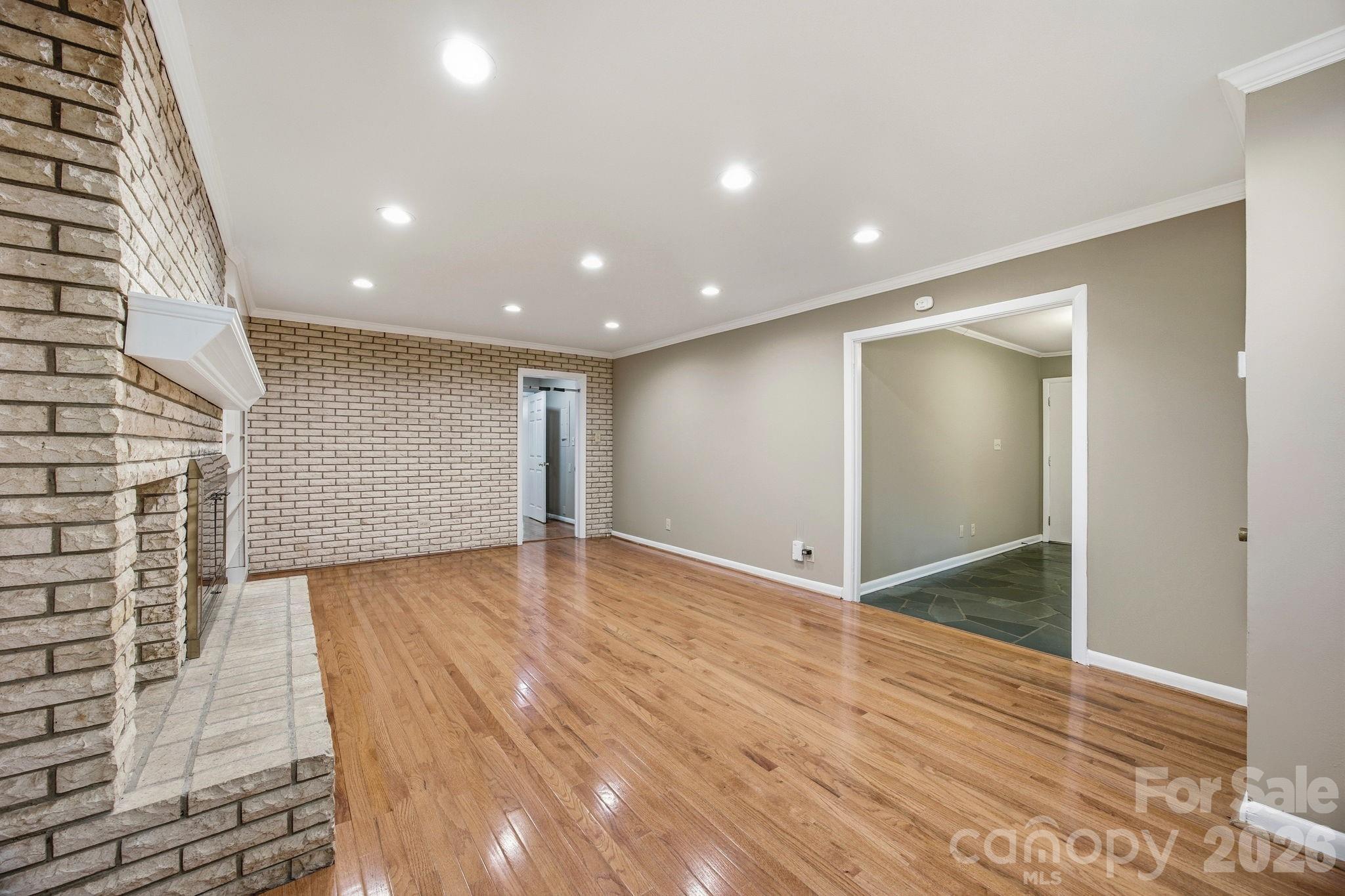 Country Club - Residential