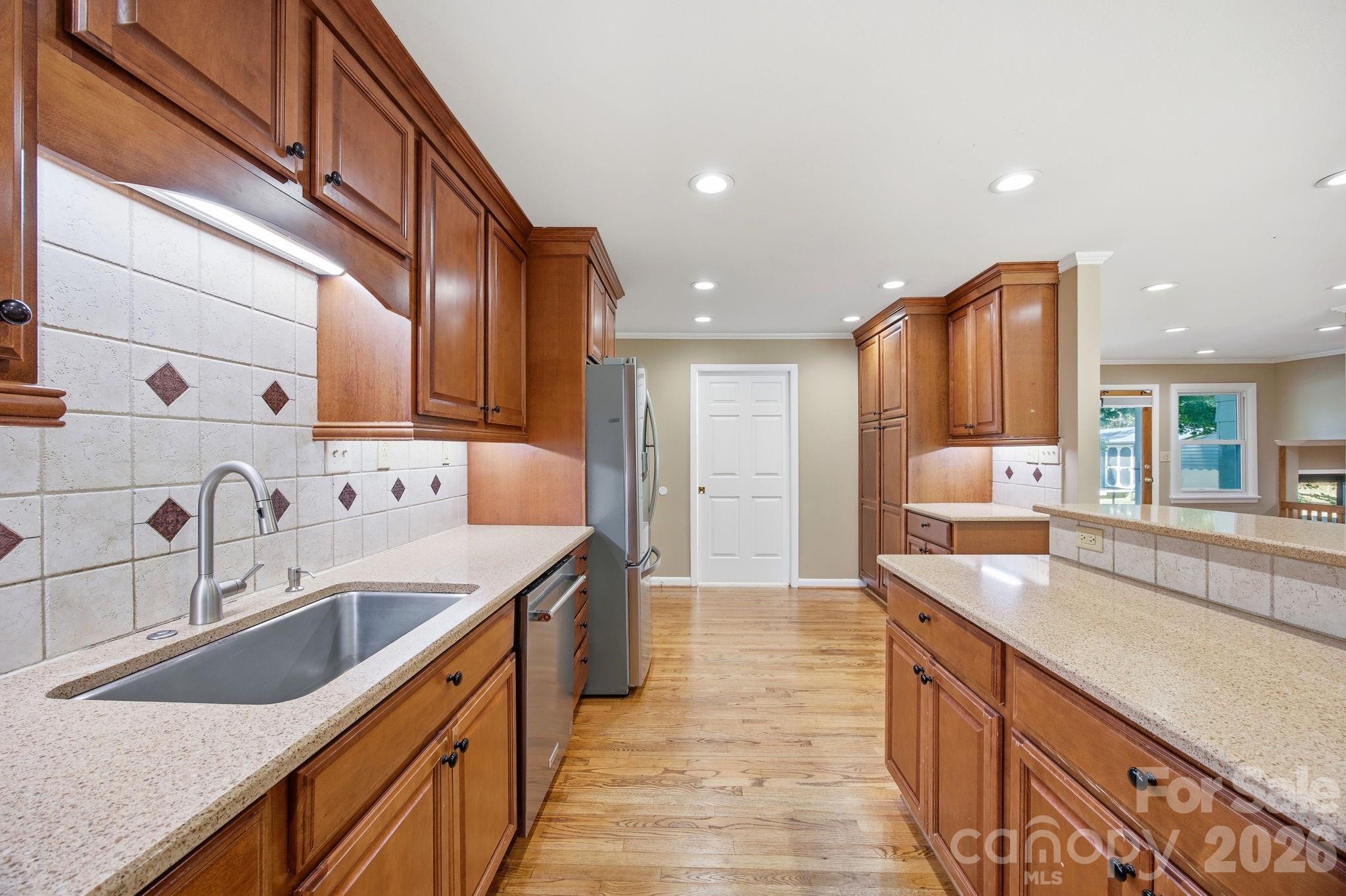 Country Club - Residential
